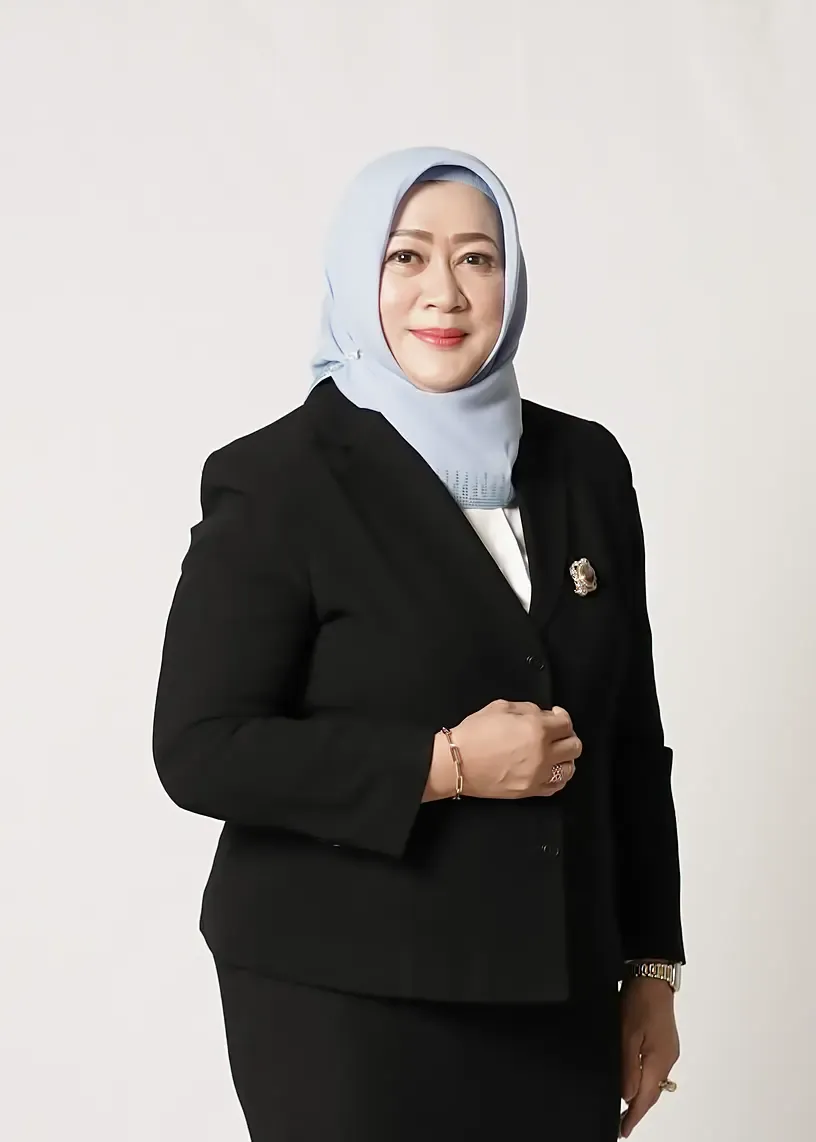 Prof. Dr. Dra. T. Thyrhaya Zein, M.A.